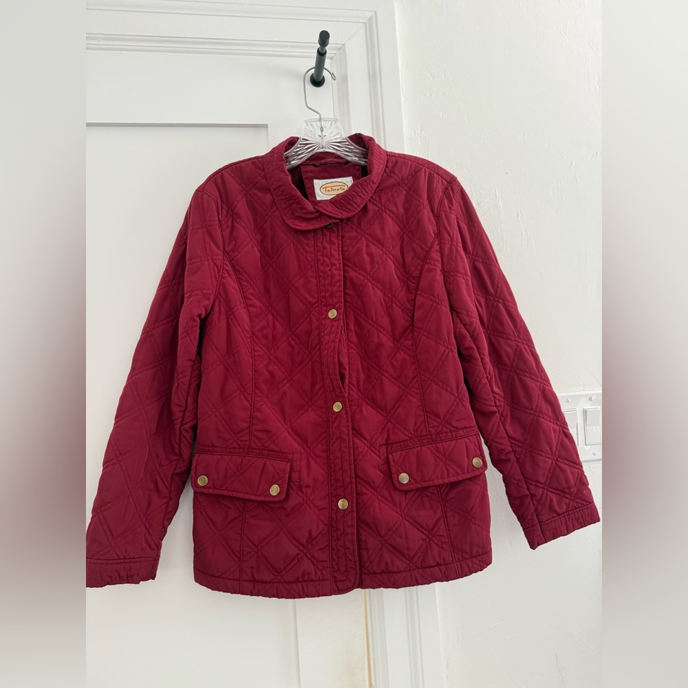 VTG Talbots burgundy quilted collared jacket with snap buttons + fuzzy lining